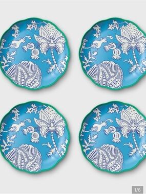 Roller Rabbit Blue Floral Vines Melamine Plates - Set of 7